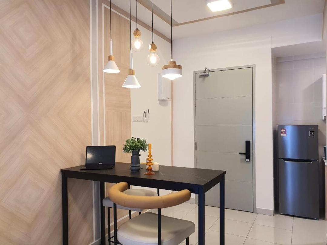 Cozy 2 Bedrooms 4 Pax Menjalara Near Desa Park City Куала-Лумпур Экстерьер фото